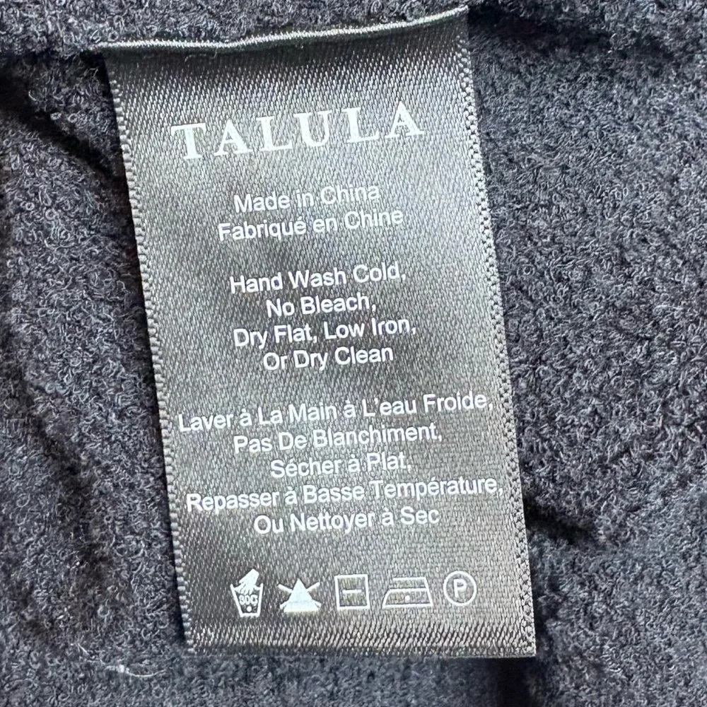 Aritzia - Talula Top - Picture 5 of 6
